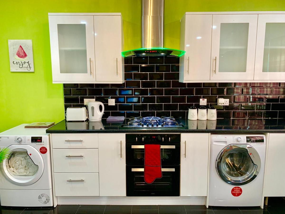 London Luxury 2Bedrooms, Reception, Garden, Apartment Ilford Dış mekan fotoğraf